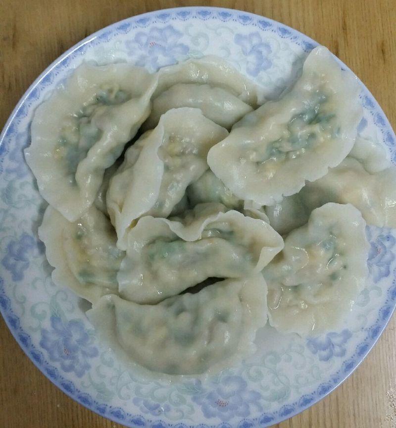 韭菜鸡蛋虾仁肉馅饺子