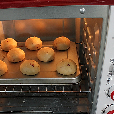 烧烤店的烤面包片在家里用烤箱应该怎么做的
