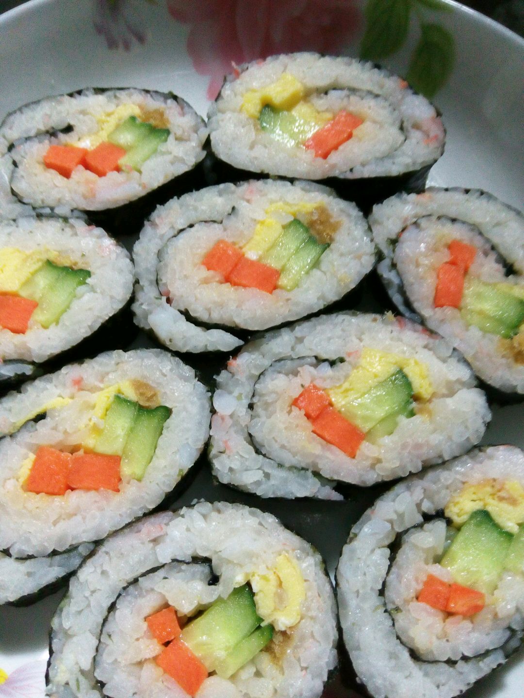 寿司卷怎么做_寿司卷的做法_优妈小厨_豆果美食