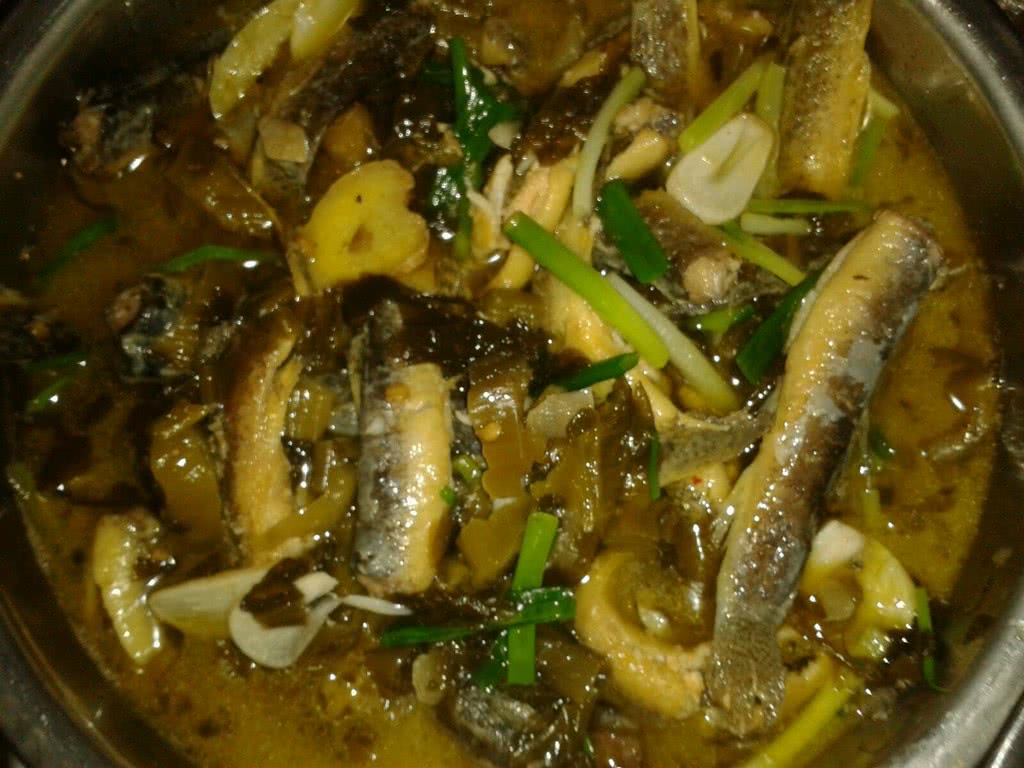 干锅泥鳅的做法，又香又酥又入味，连骨头都不剩下 - 哔哩哔哩