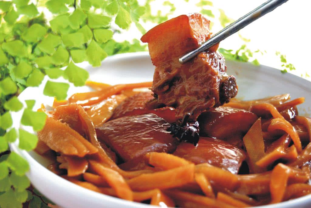水笋烧肉