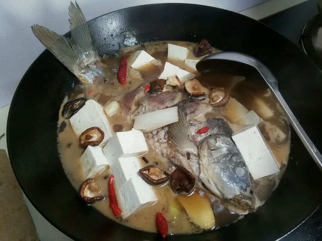 昂刺鱼炖豆腐怎么做_昂刺鱼炖豆腐的做法_豆果美食