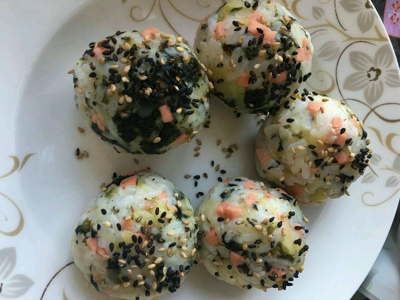 韩式海苔饭团