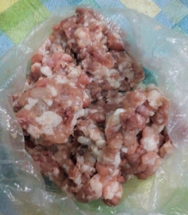 备好五花肉