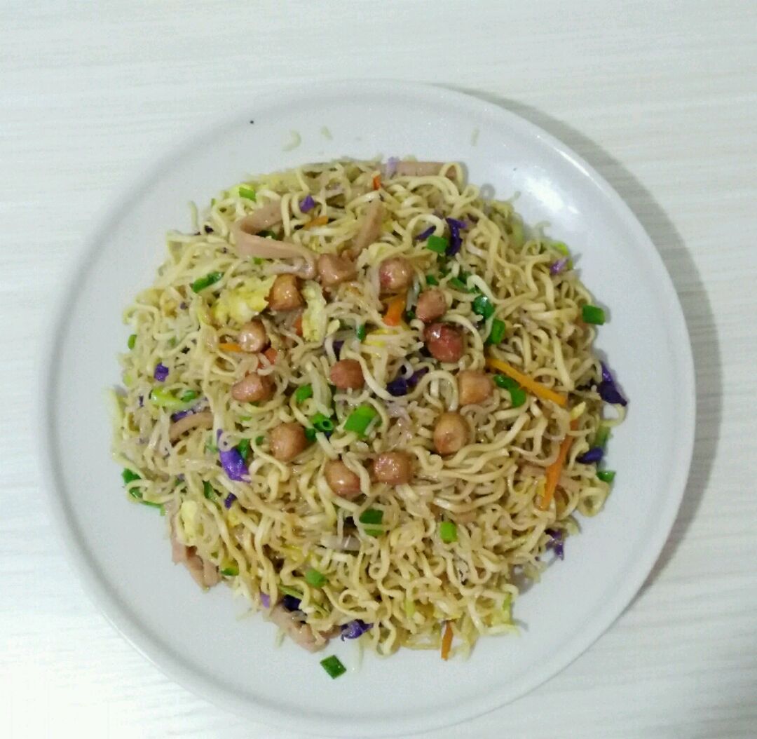 杂菜丝炒粉面