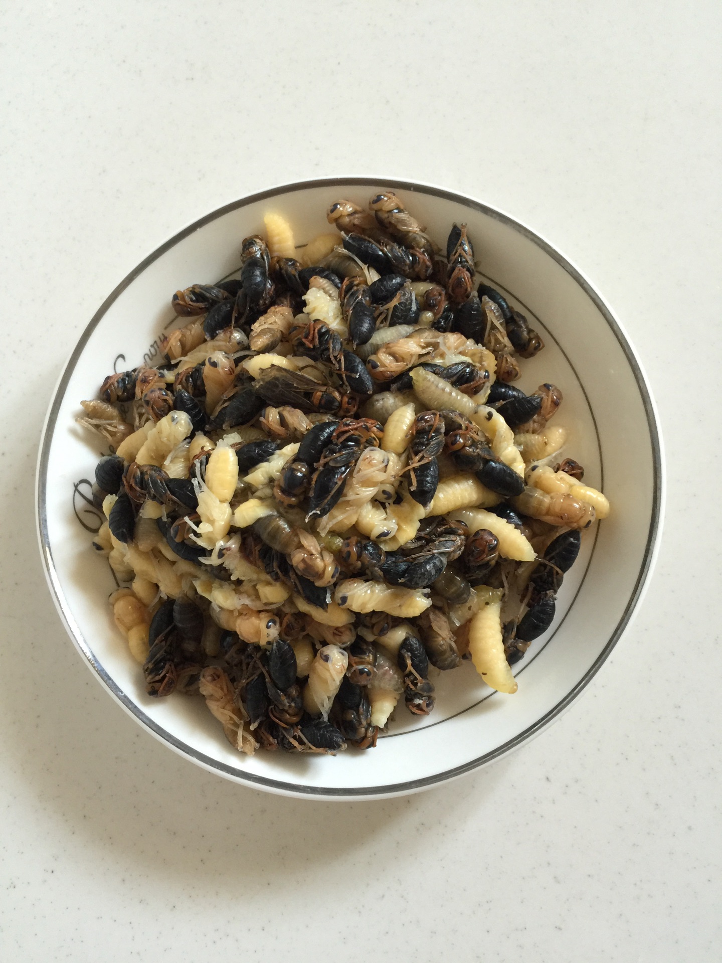 椒盐小蜂蛹怎么做_椒盐小蜂蛹的做法_豆果美食