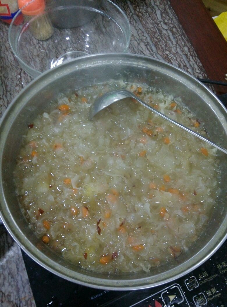 西米雪耳红枣糖水