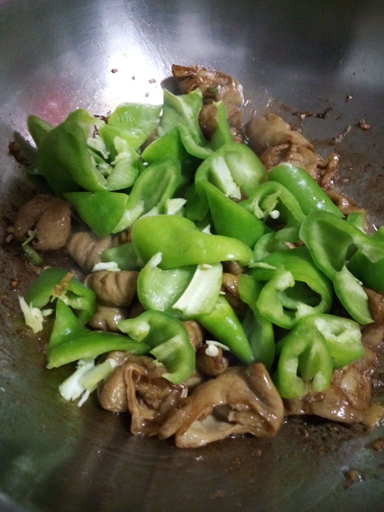 尖椒肥肠