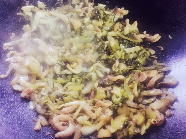重口味-酸菜炒猪大肠