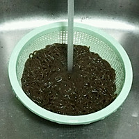 凉拌蕨根粉的做法图解2