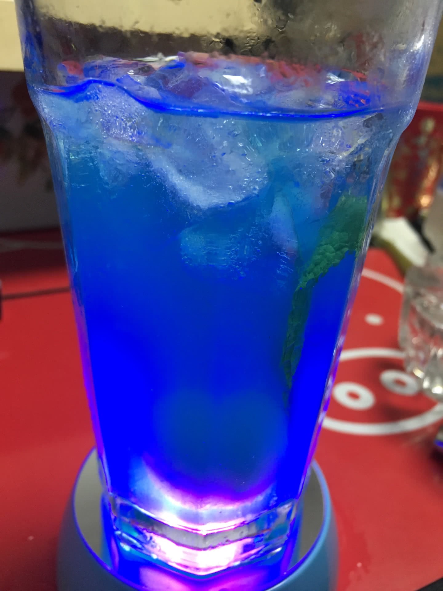 蓝色夏威夷(鸡尾酒)