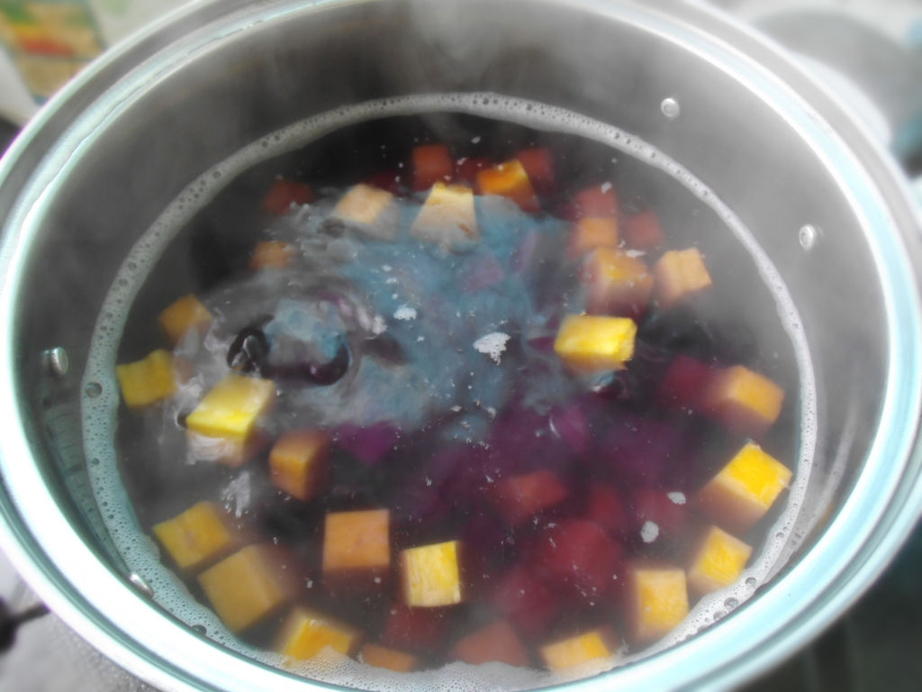 银耳紫薯汤怎么做_银耳紫薯汤的做法_敏玉空间_豆果美食