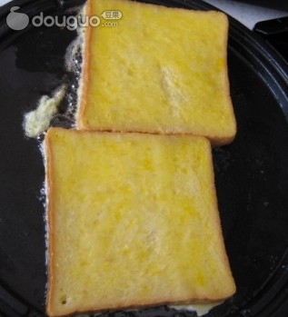 鸡蛋煎面包