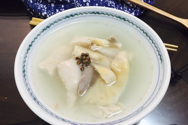 胡椒猪肚汤(一个猪肚的三种吃法)的做法_【图