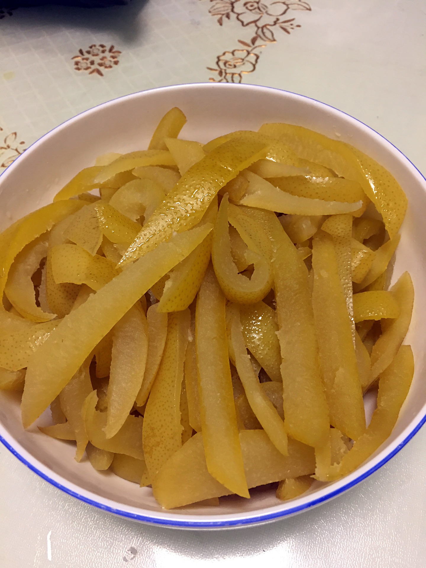 会返沙的柚子皮