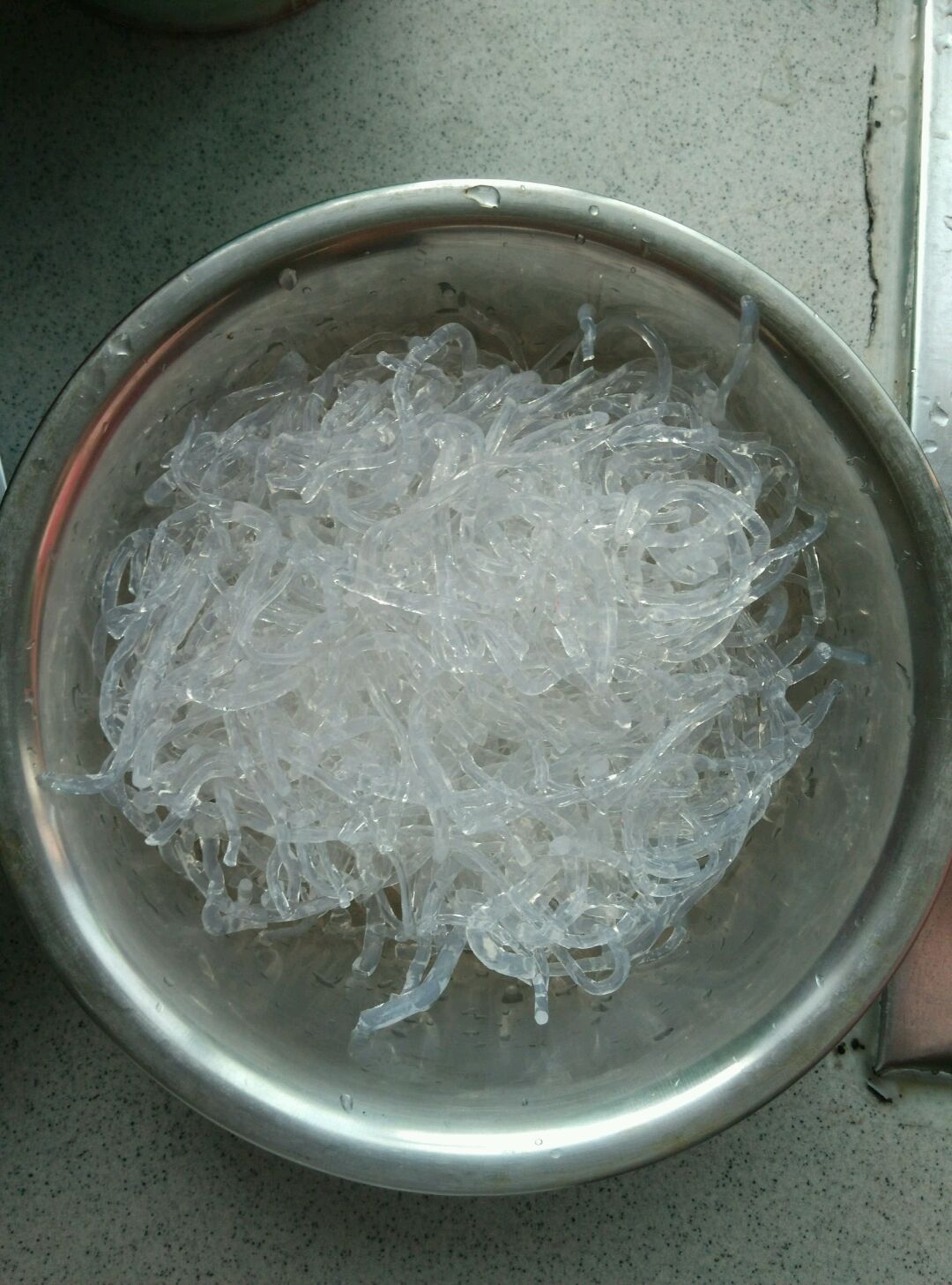 夏日凉拌菜——凉拌海蜇丝