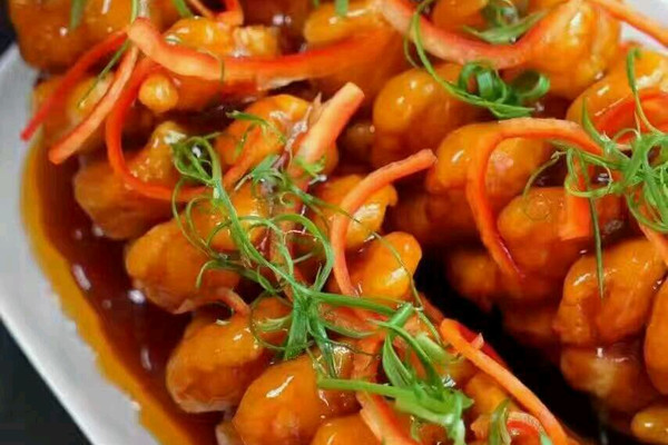 老婆教我做的,     难度:配菜(中级)   主料 新鲜鲤鱼一条 糖醋