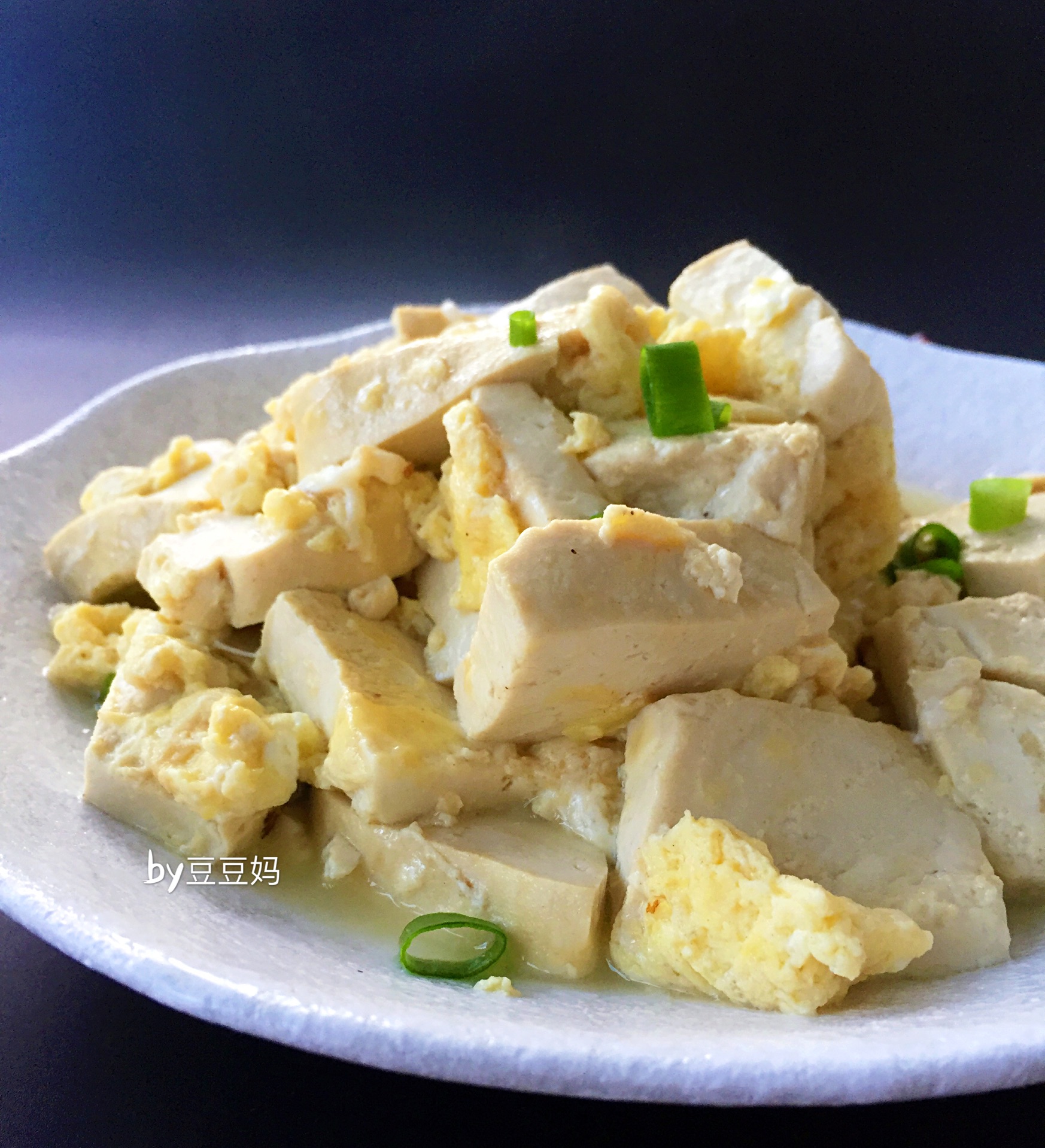 豆腐抱蛋的做法