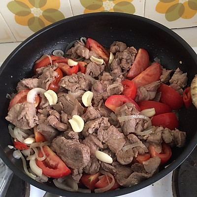 西红柿焖羊肉
