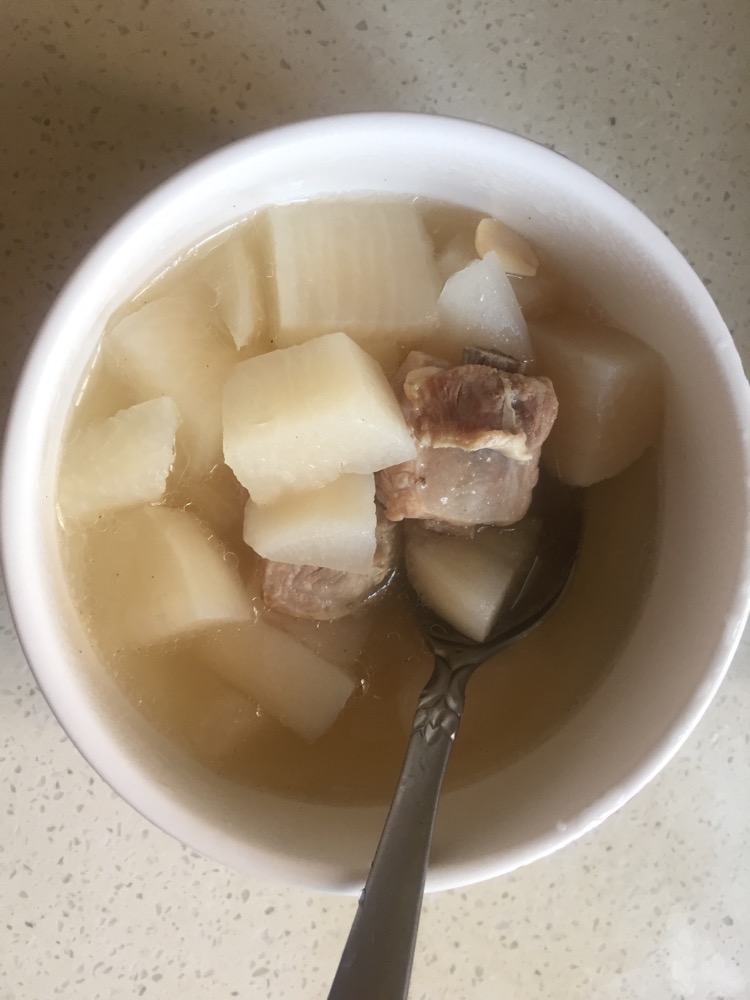 白萝卜炖排骨