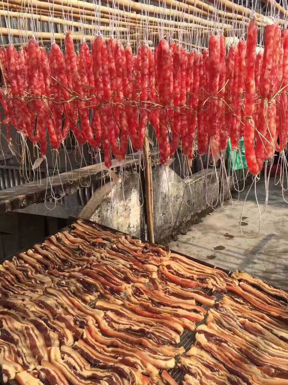 加了腊肠腊肉的咸肉菜饭