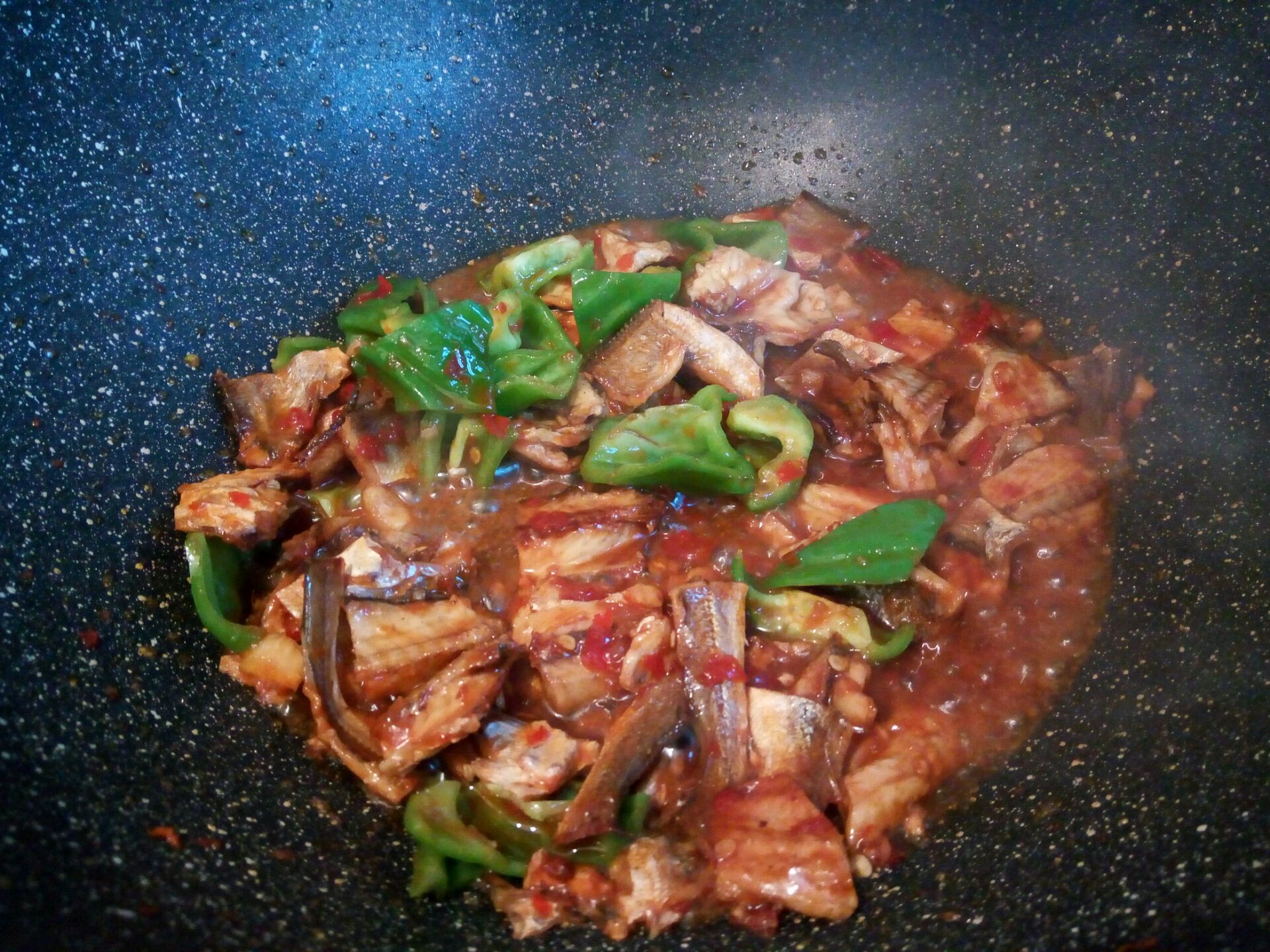 辣椒炒咸鱼#鲜香滋味,搞定萌娃