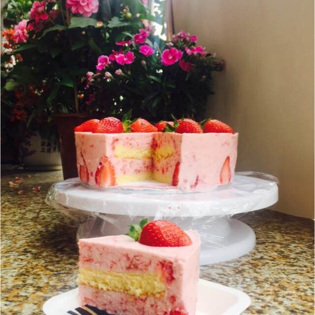 草莓慕斯蛋糕(8寸)