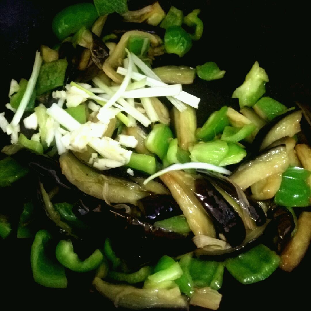 蒜香茄子青椒