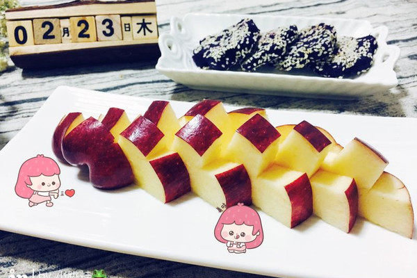 苹果花样切法的做法_【图解】苹果花样切法怎