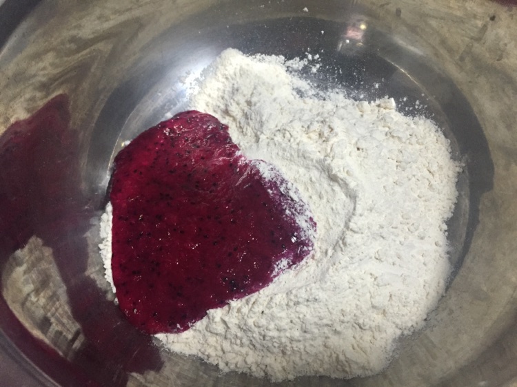 火龙果蝴蝶面(新手详细版)--果语原汁机美食