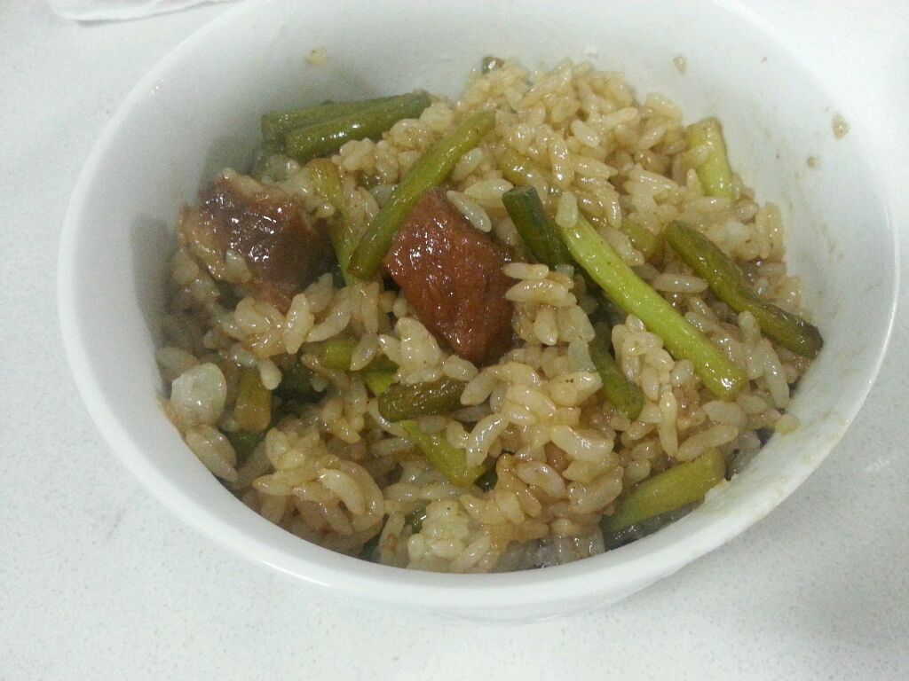 蛋包饭(剩饭剩菜翻新吃)的做法图解3