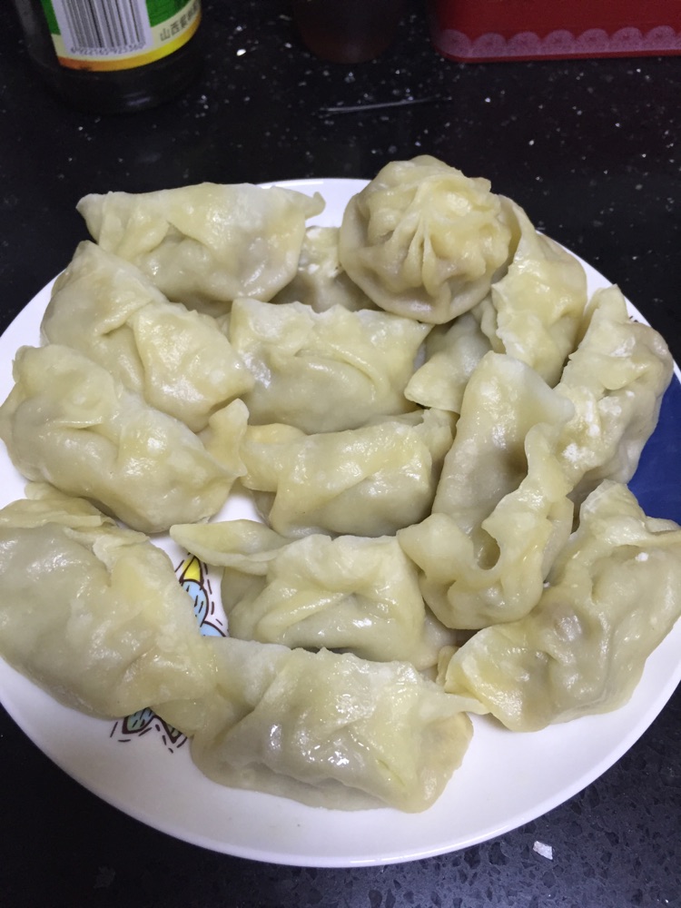 牛肉芹菜蒸饺