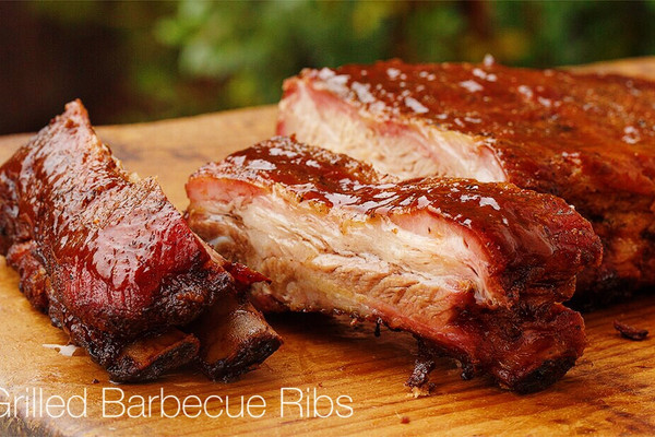 ʽŹ grilled barbecue ribs