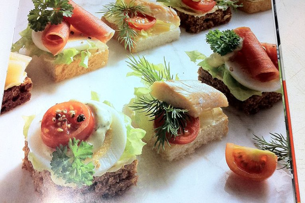 canapes