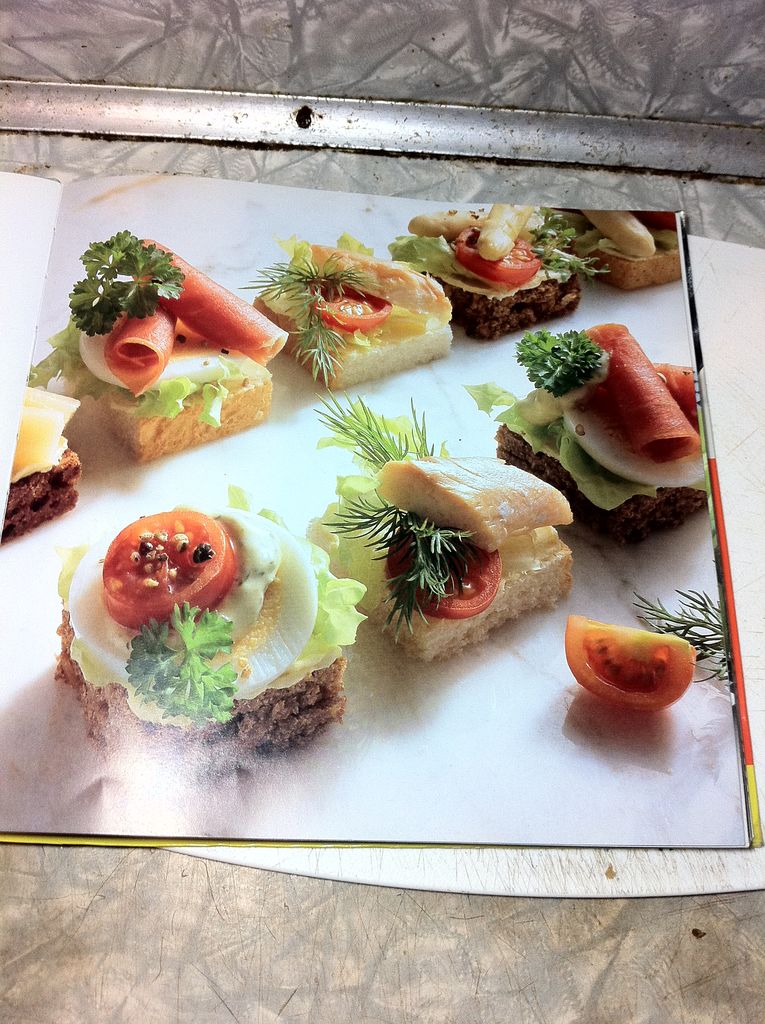 canapes