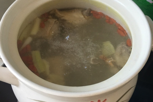 清炖鸡汤