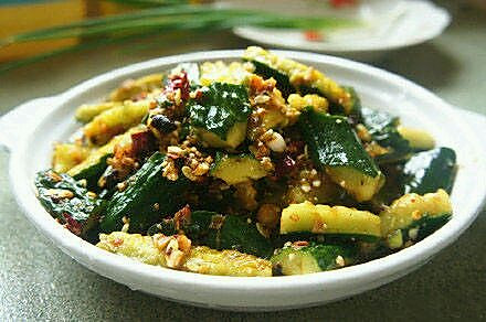 凉拌拍黄瓜黎里美食图片
