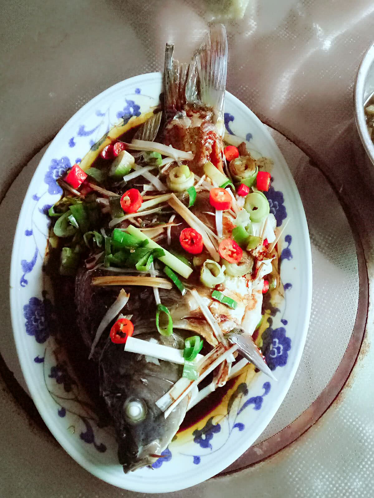 清蒸鲤鱼怎么做_清蒸鲤鱼的做法_豆果美食