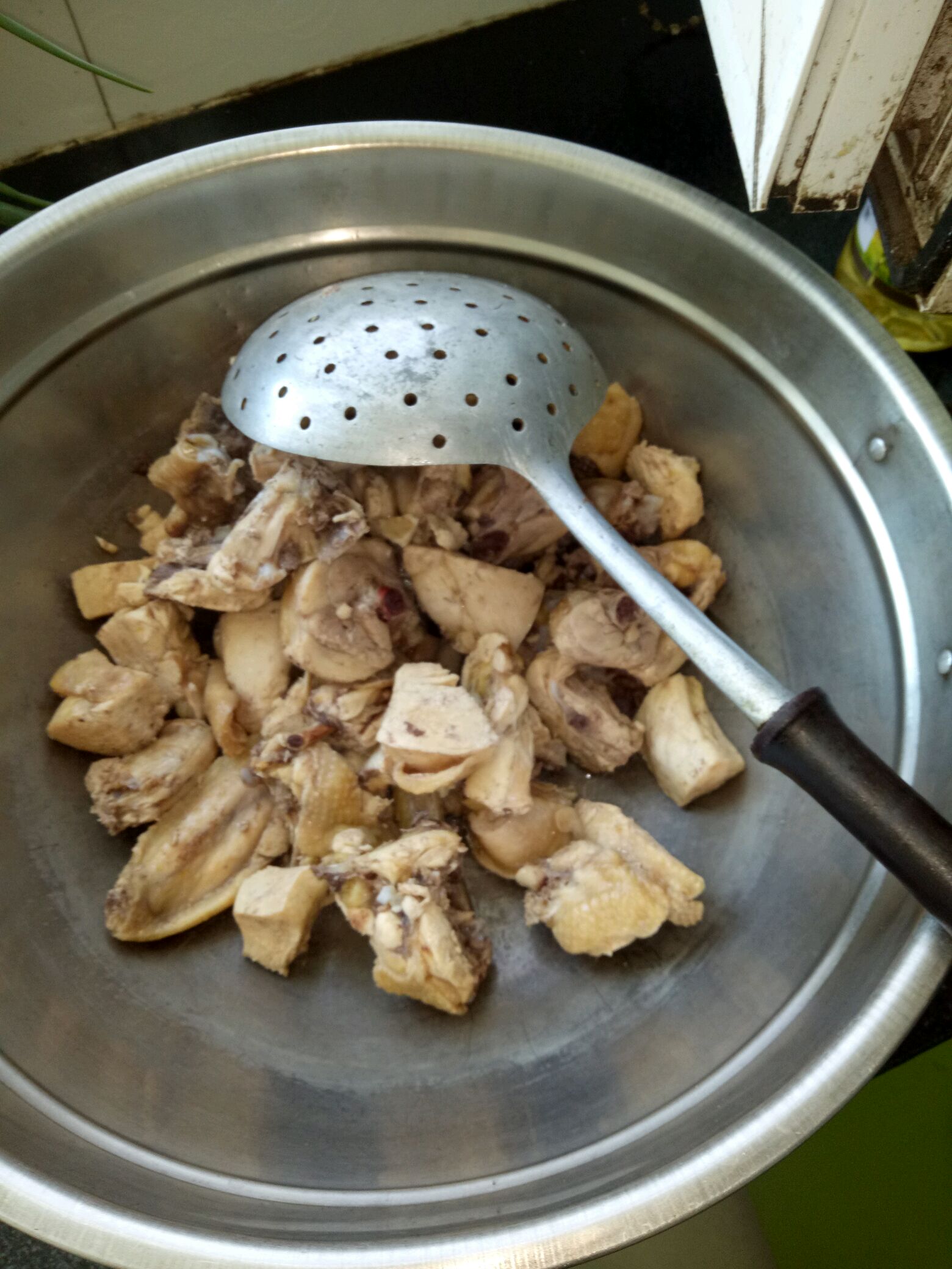 土豆炖鸡肉