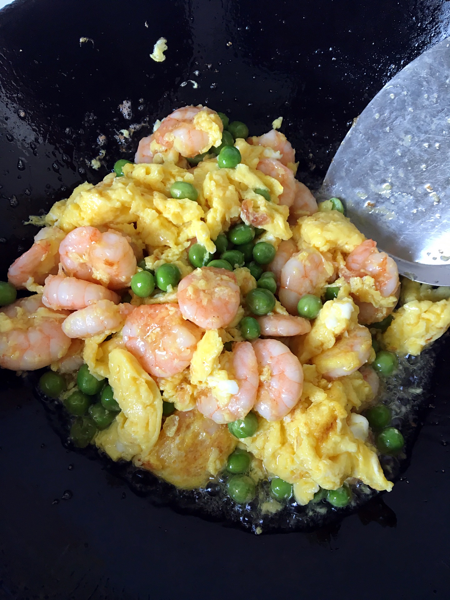 小河虾炒蛋这样做营养又美味，壳脆肉嫩鲜美可口 - 哔哩哔哩