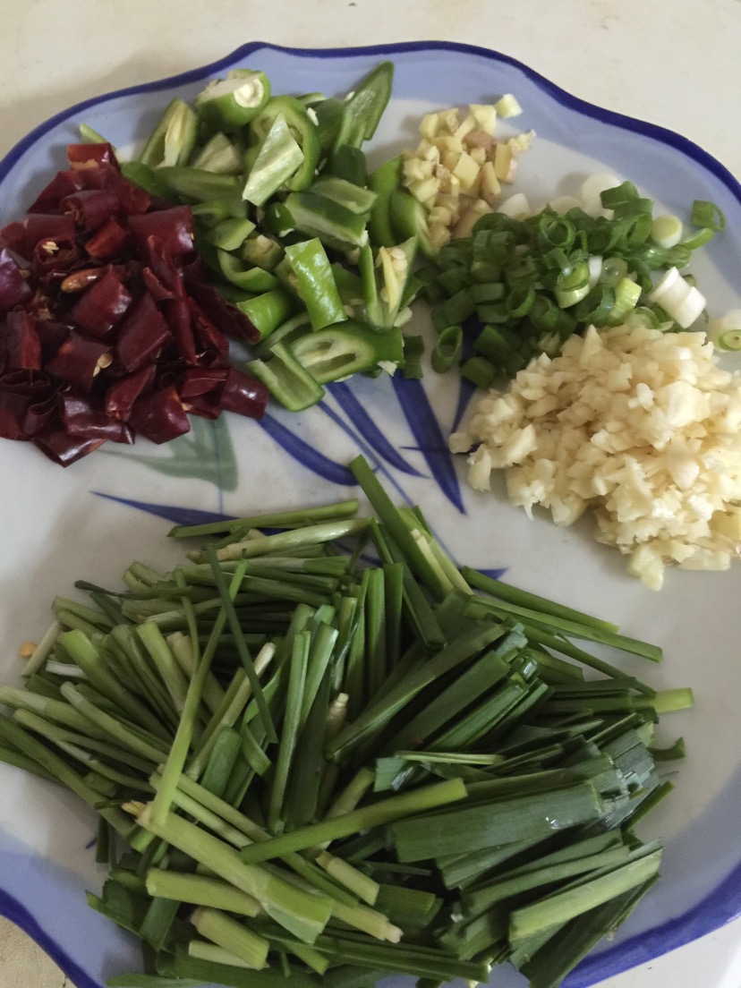 干蛤蜊肉炒韭菜