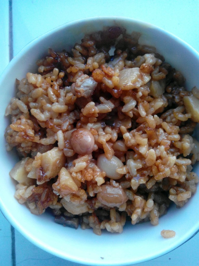 五花肉焖饭