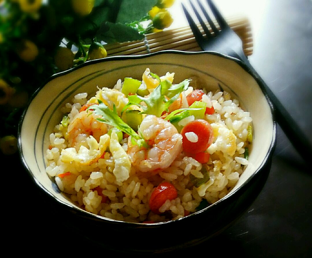 什锦虾仁炒饭的做法_【图解】什锦虾仁炒饭怎么做如何做好吃_什锦虾仁炒饭家常做法大全_Cathy_Chen_豆果美食