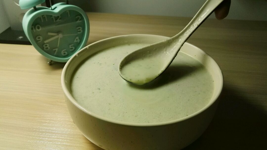 清新不腻的香蕉黄瓜牛奶奶昔的做法