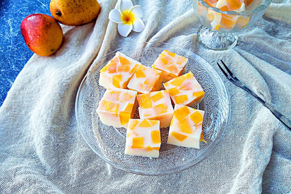 芒果牛奶布丁#嘉宝笑容厨房#的做法_【图解】