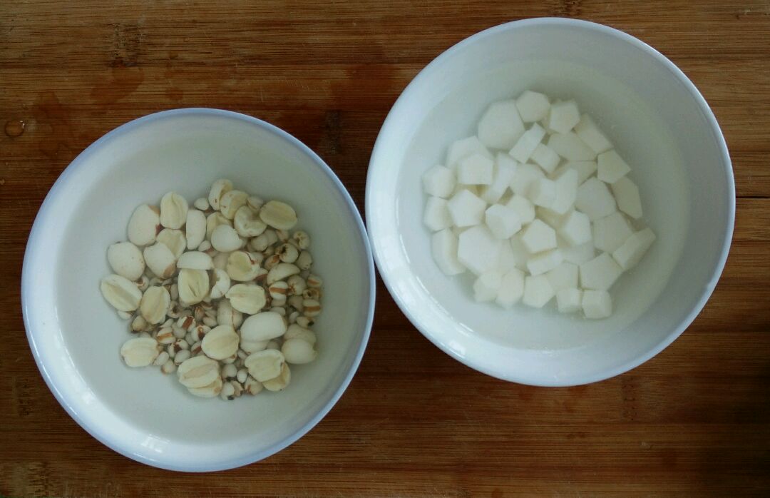 山药薏米莲子粥