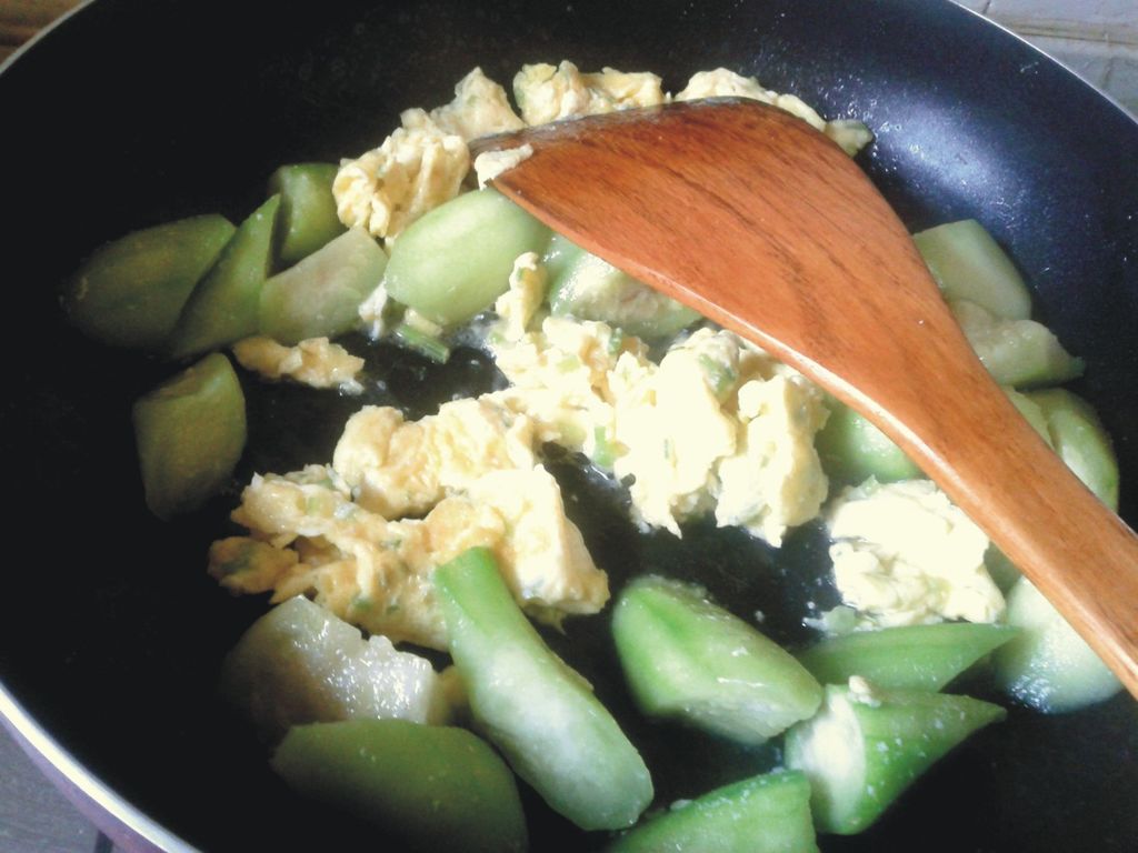 丝瓜鸡蛋面怎么做_丝瓜鸡蛋面的做法___Bobo___豆果美食