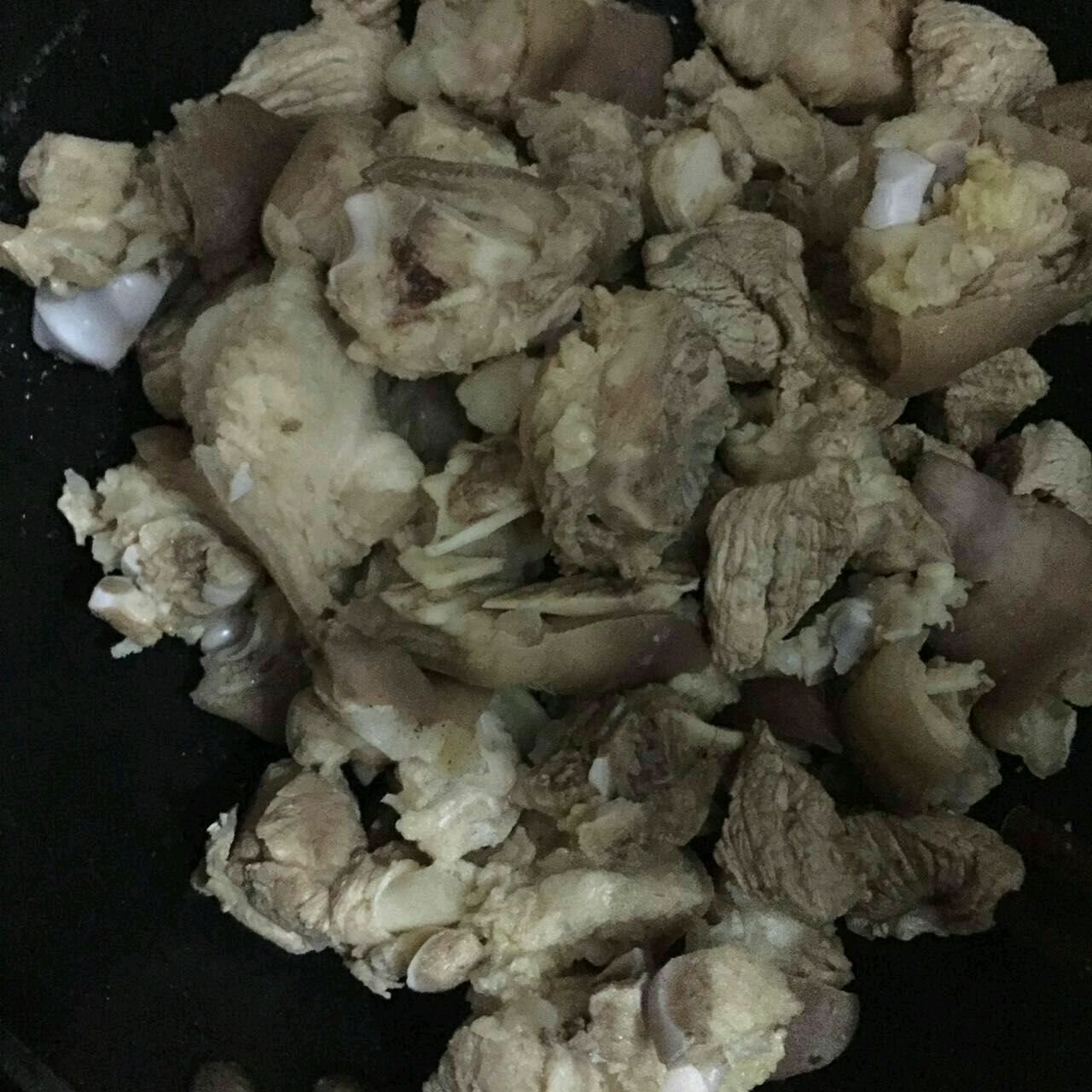 冬季驱寒养颜--广东猪脚姜醋鲤鱼伽玛国产竿图片