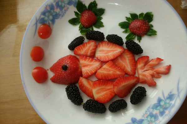 草莓水果拼盘的做法_【图解】草莓水果拼盘怎