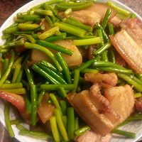 蒜苗炒五花肉